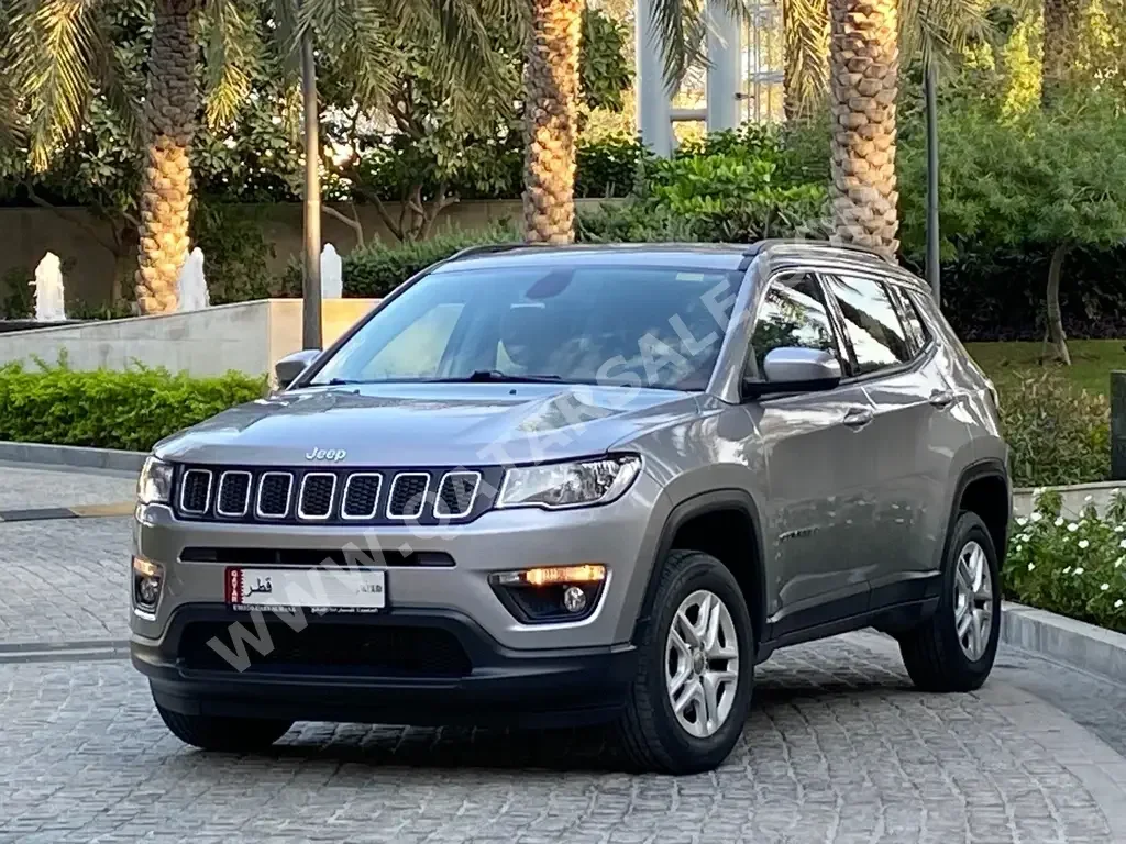 Jeep  Compass  longitude  2019  Automatic  39,000 Km  4 Cylinder  Four Wheel Drive (4WD)  SUV  Gray