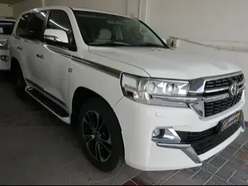 Toyota  Land Cruiser  VXR  2021  Automatic  38,000 Km  8 Cylinder  Four Wheel Drive (4WD)  SUV  White  With Warranty
