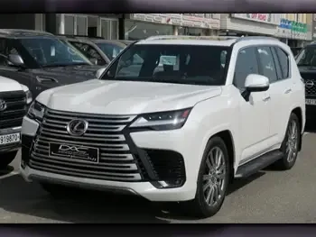 Lexus  LX  600 VIP  2023  Automatic  2,000 Km  6 Cylinder  Four Wheel Drive (4WD)  SUV  White  With Warranty