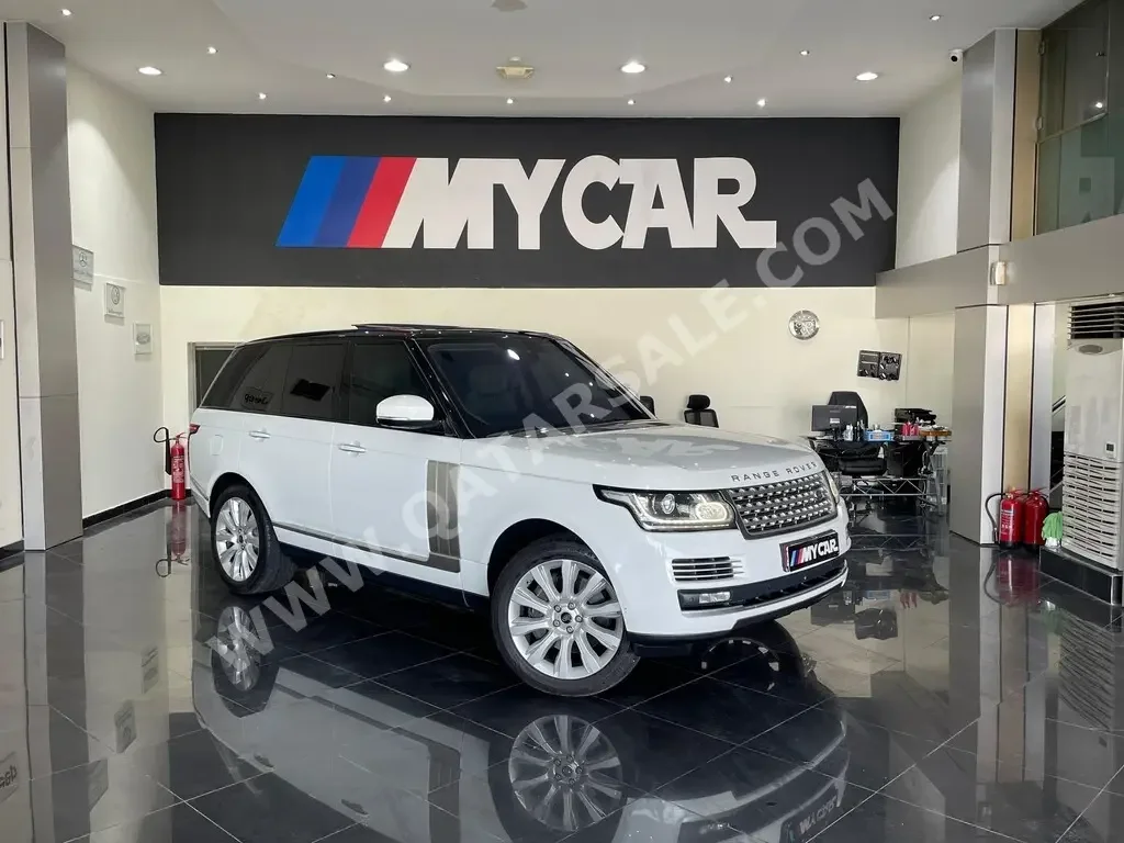 Land Rover  Range Rover  Vogue SE Super charged  2016  Automatic  166,000 Km  8 Cylinder  Four Wheel Drive (4WD)  SUV  White