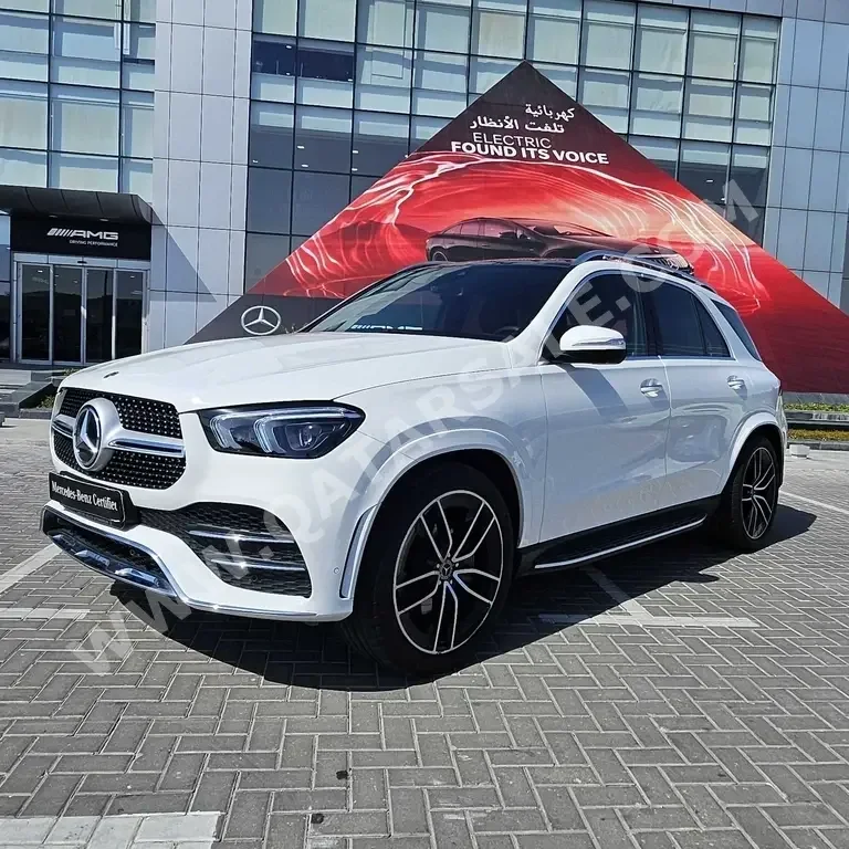 Mercedes-Benz  GLE  450  2023  Automatic  10,000 Km  6 Cylinder  Four Wheel Drive (4WD)  SUV  White  With Warranty