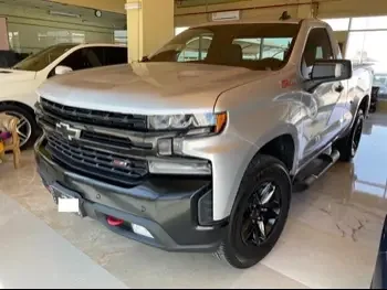 Chevrolet  Silverado  Trail Boss  2019  Automatic  106,000 Km  8 Cylinder  Four Wheel Drive (4WD)  Pick Up  Silver  With Warranty