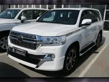 Toyota  Land Cruiser  VXR- Grand Touring S  2020  Automatic  60,000 Km  8 Cylinder  Four Wheel Drive (4WD)  SUV  White
