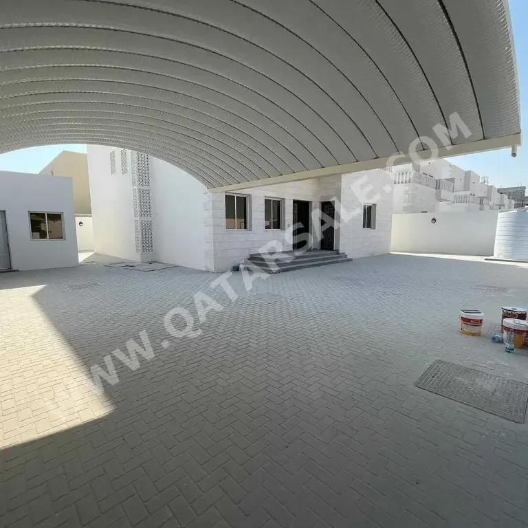 Labour Camp Family Residential  - Not Furnished  - Al Daayen  - Wadi Al Banat  - 7 Bedrooms