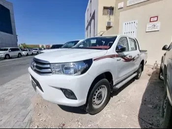  Toyota  Hilux  2022  Automatic  46,000 Km  4 Cylinder  Four Wheel Drive (4WD)  Pick Up  White  With Warranty