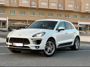 Porsche  Macan  S  2016  Automatic  61,000 Km  6 Cylinder  Four Wheel Drive (4WD)  SUV  White
