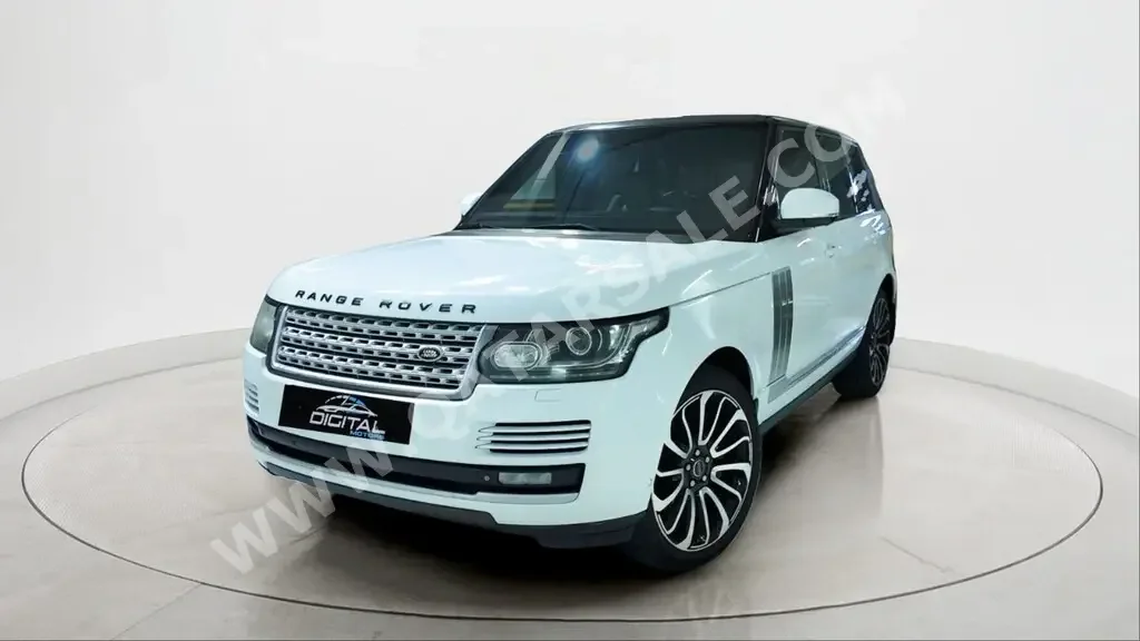 Land Rover  Range Rover  Vogue SE Super charged  2013  Automatic  198,000 Km  8 Cylinder  Four Wheel Drive (4WD)  SUV  White
