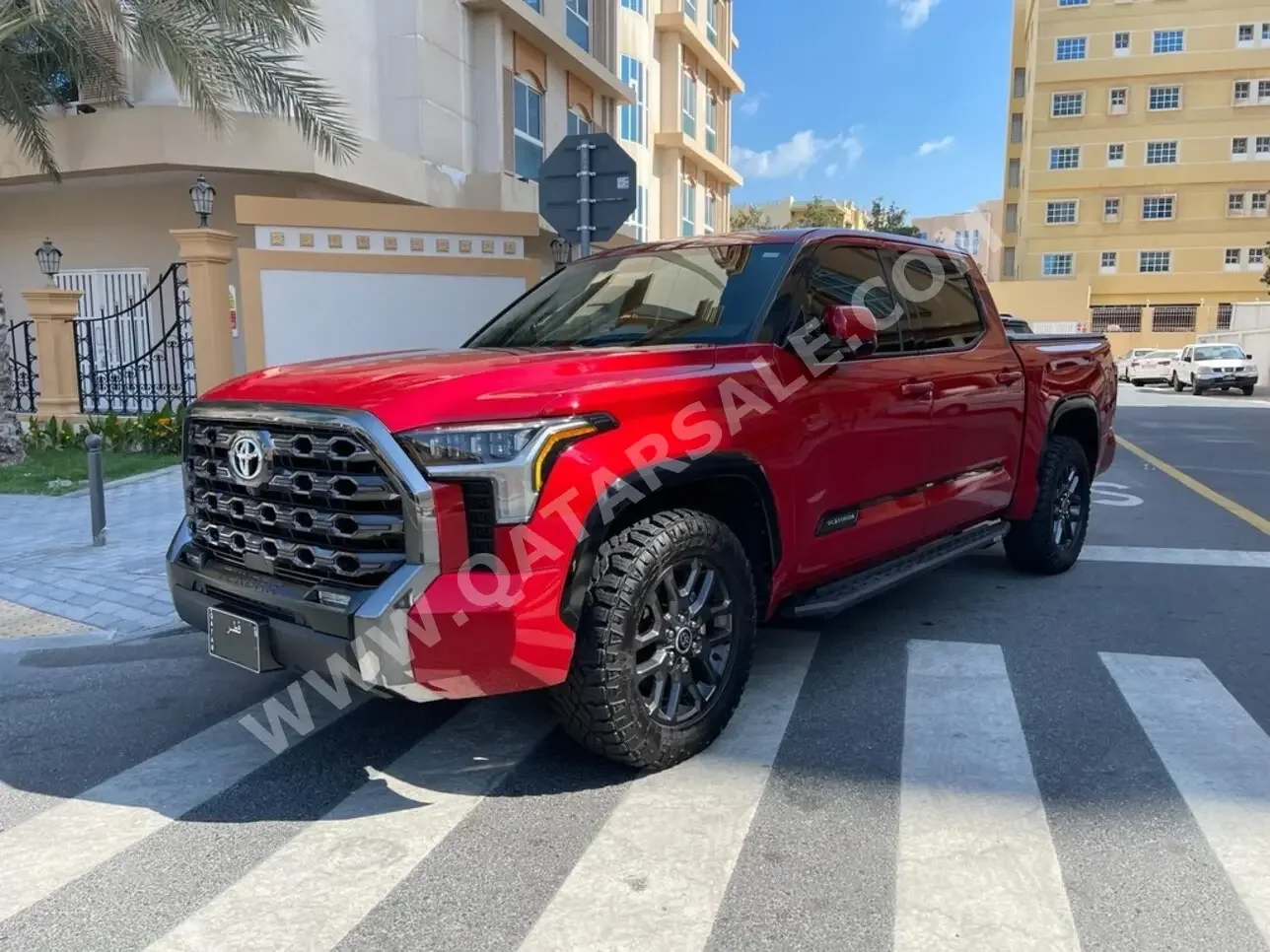 Toyota  Tundra  2022  Automatic  12,000 Km  6 Cylinder  Four Wheel Drive (4WD)  Pick Up  Red  With Warranty