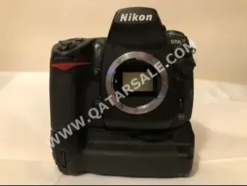 Digital Cameras Nikon  D700  - 12 MP  - HD 720p