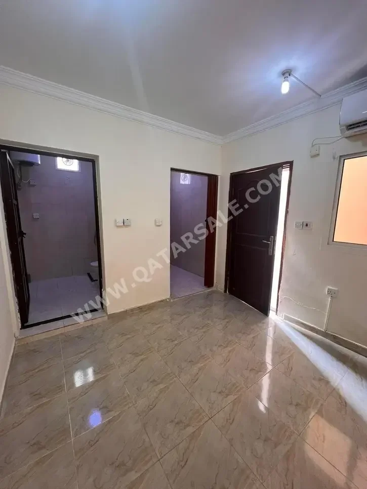 1 Bedrooms Studio For Rent in Al Rayyan Ain Khaled