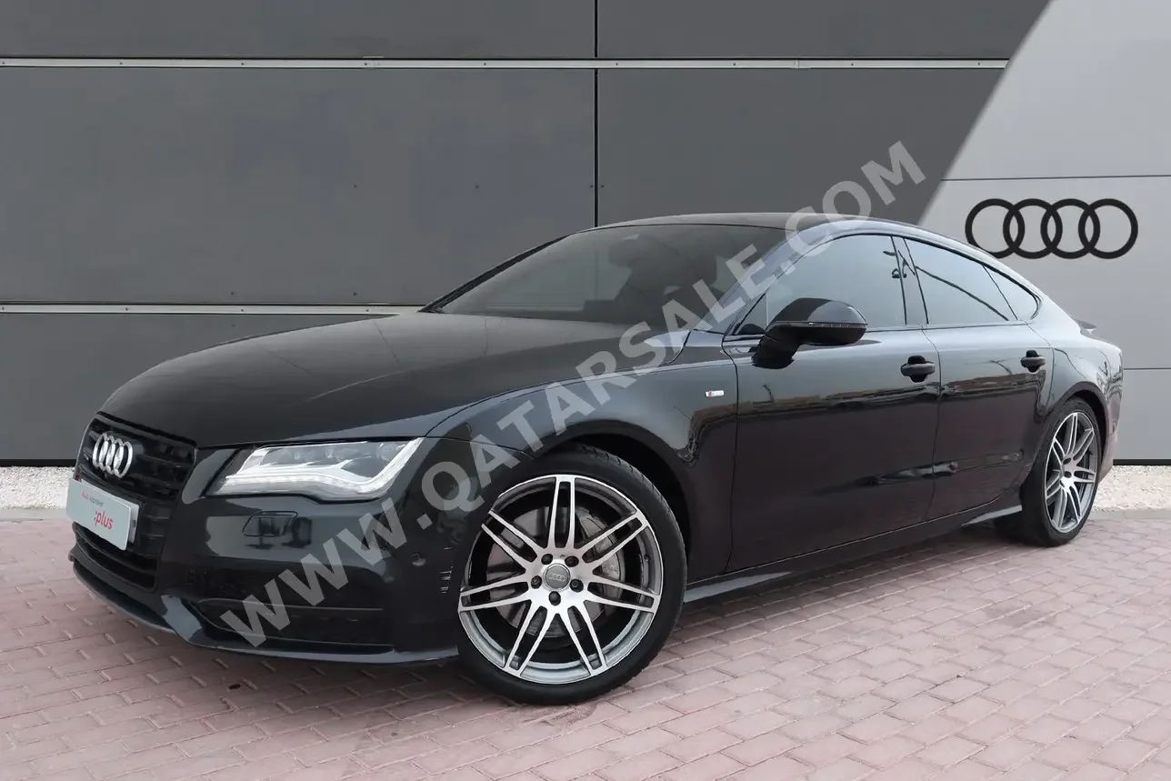 Audi  A7  3.0 S line  2015  Automatic  113,500 Km  6 Cylinder  All Wheel Drive (AWD)  Coupe / Sport  Black
