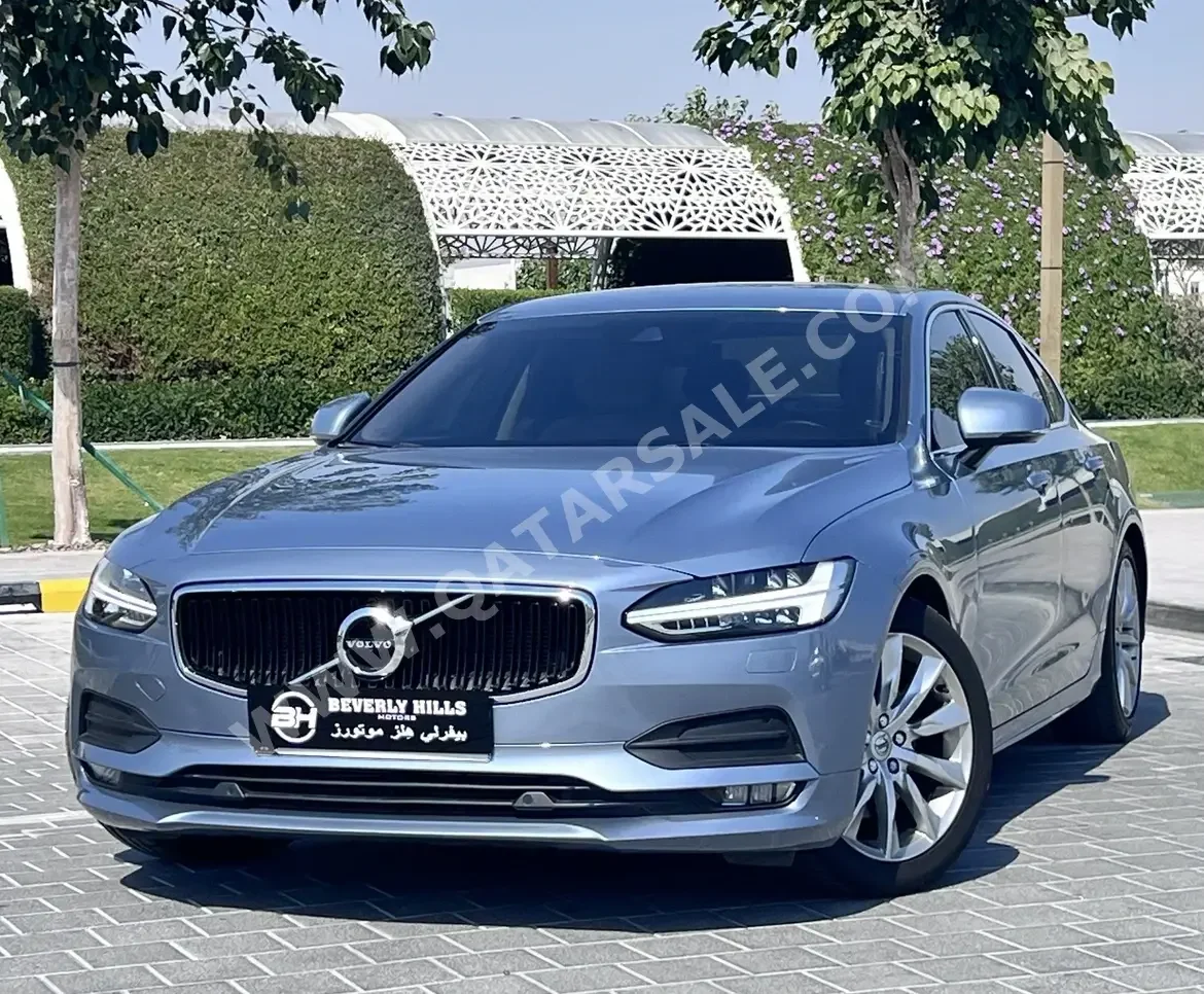Volvo  S  90  2020  Automatic  46,000 Km  4 Cylinder  Front Wheel Drive (FWD)  Sedan  Silver  With Warranty