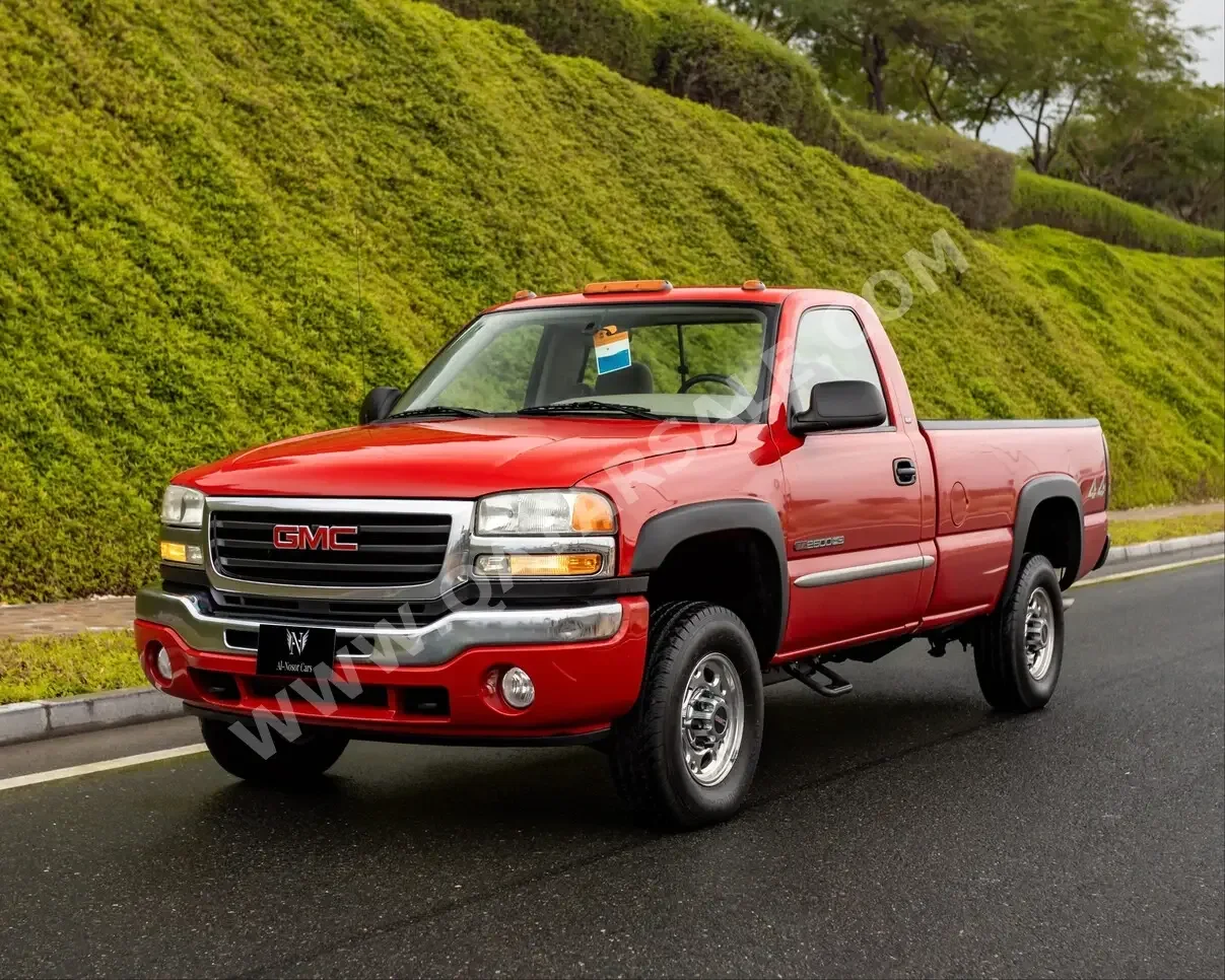 GMC  Sierra  2006  Manual  145,000 Km  8 Cylinder  Four Wheel Drive (4WD)  Pick Up  Red