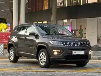 Jeep  Compass  longitude  2019  Automatic  52,000 Km  4 Cylinder  Four Wheel Drive (4WD)  SUV  Gray