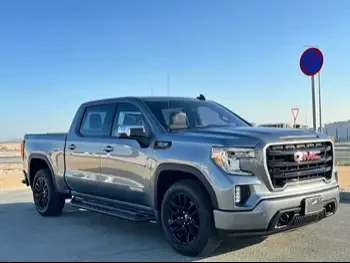 GMC  Sierra  Elevation  2019  Automatic  133,000 Km  8 Cylinder  Four Wheel Drive (4WD)  Pick Up  Gray