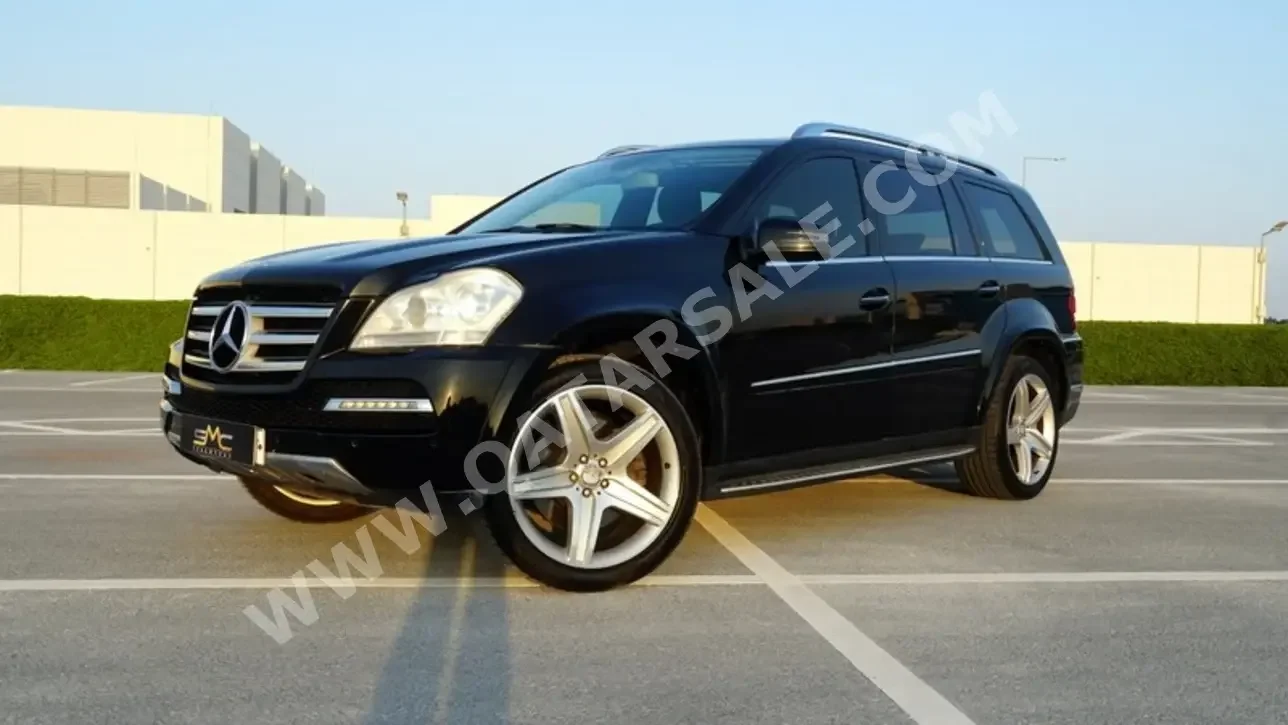 Mercedes-Benz  GL  500  2012  Automatic  124,000 Km  8 Cylinder  Four Wheel Drive (4WD)  SUV  Black