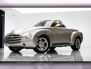 Chevrolet  SSR  2006  Automatic  100,000 Km  8 Cylinder  Four Wheel Drive (4WD)  Pick Up  Silver