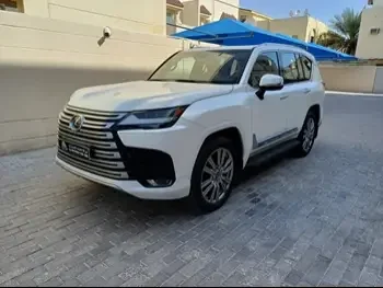 Lexus  LX  600 VIP  2023  Automatic  11,000 Km  6 Cylinder  Four Wheel Drive (4WD)  SUV  White  With Warranty
