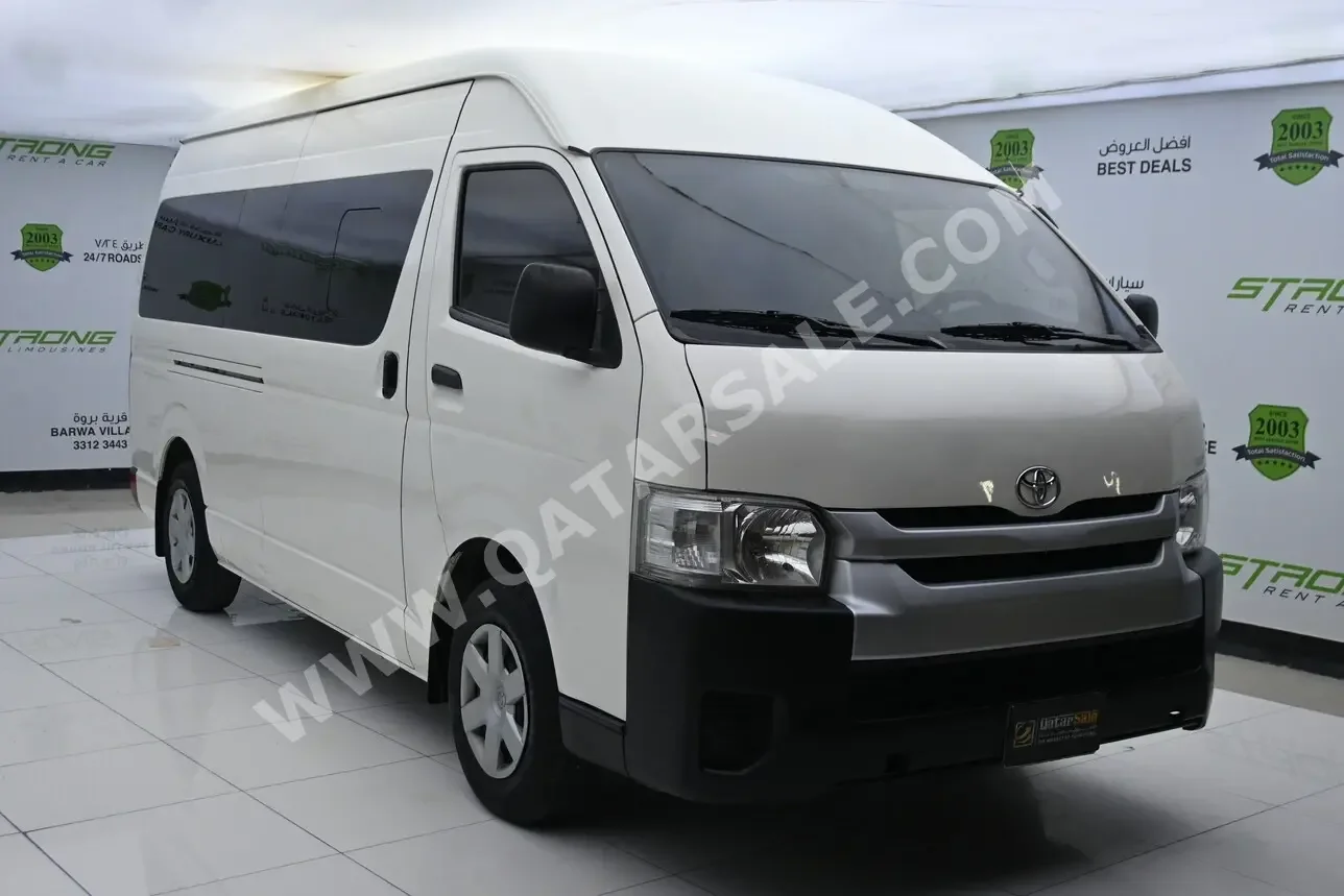 Toyota  Hiace  2018  Manual  350,000 Km  4 Cylinder  Rear Wheel Drive (RWD)  Van / Bus  White