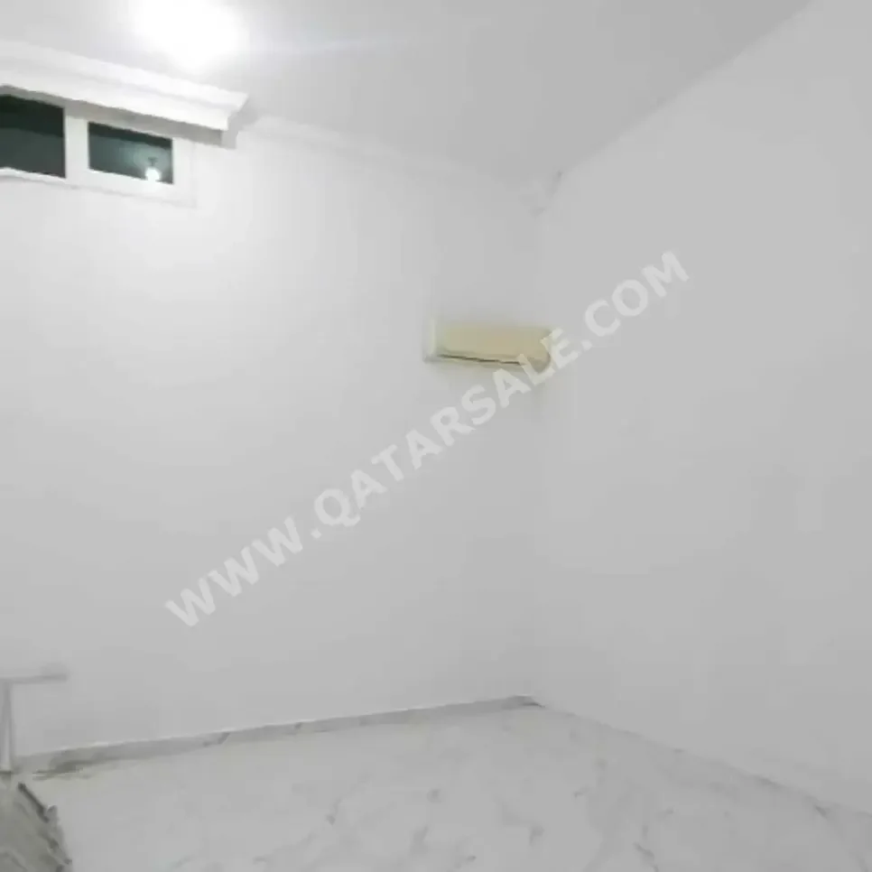 2 Bedrooms  Apartment  For Rent  Al Rayyan -  Izghawa  Not Furnished