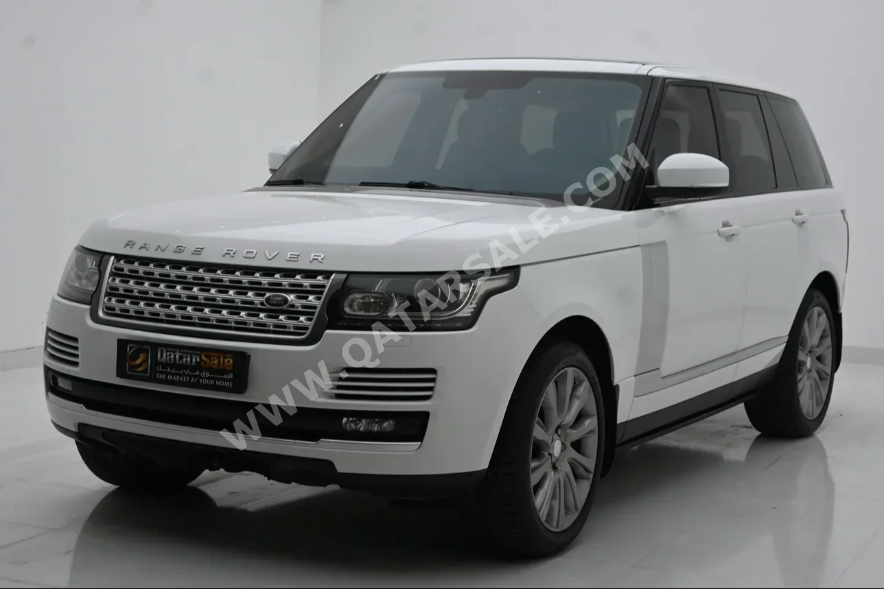 Land Rover  Range Rover  Vogue  2014  Automatic  140,000 Km  8 Cylinder  Four Wheel Drive (4WD)  SUV  White