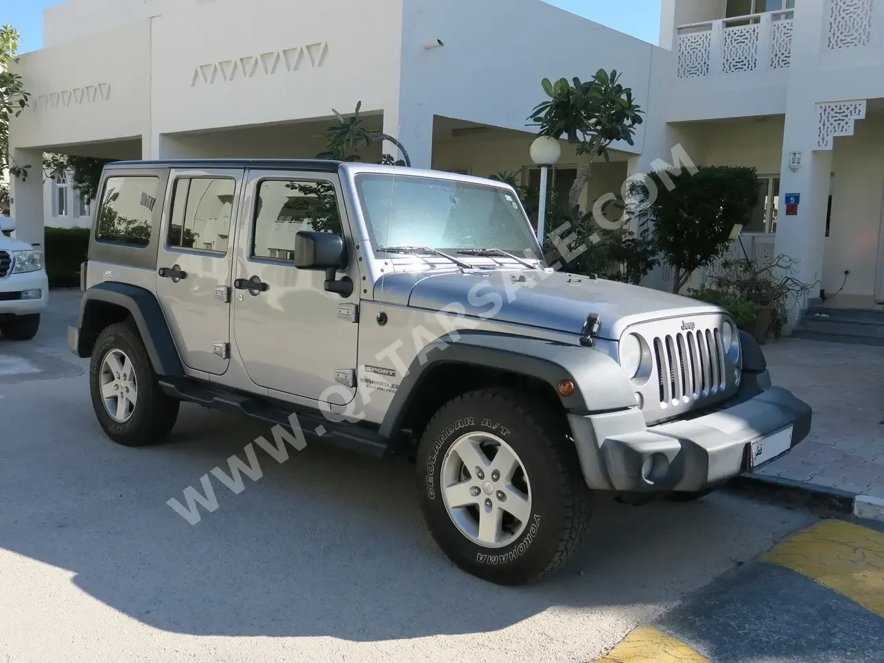 Jeep  Wrangler  2017  Automatic  83,000 Km  6 Cylinder  Four Wheel Drive (4WD)  SUV  Silver