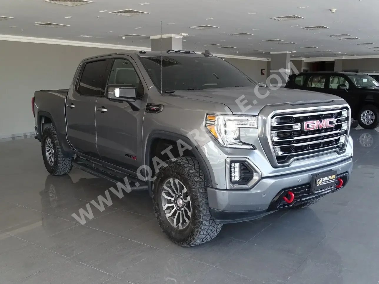 GMC  Sierra  AT4  2020  Automatic  90,000 Km  8 Cylinder  Four Wheel Drive (4WD)  Pick Up  Gray  With Warranty