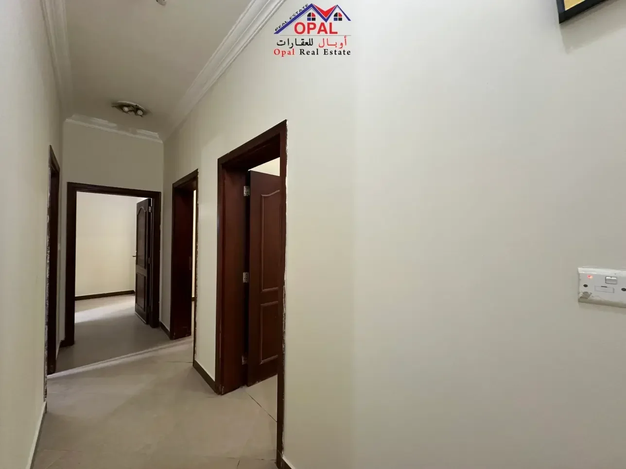 3 غرف نوم  شقة  للايجار  الدوحة -  المنتزة  غير مفروشة