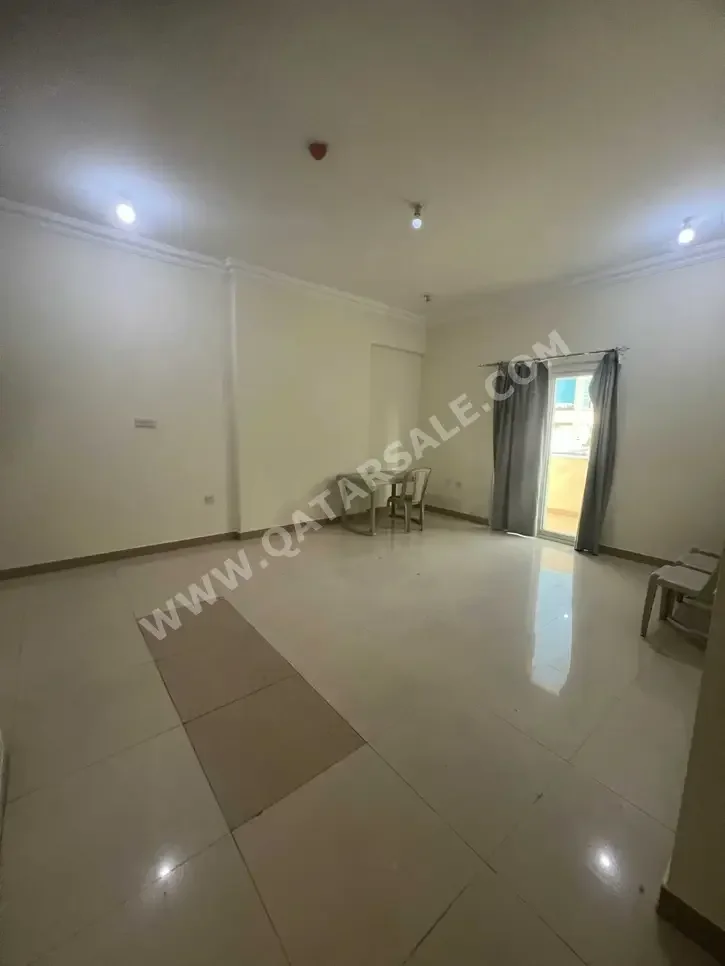 3 Bedrooms  Apartment  For Rent  Doha -  Fereej Al Nasr  Not Furnished