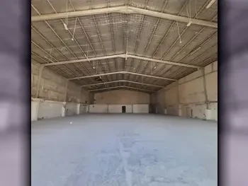Warehouses & Stores Doha  Industrial Area Area Size: 800 Square Meter
