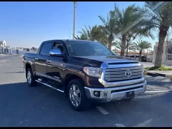 Toyota  Tundra  Limited  2014  Automatic  60,000 Km  8 Cylinder  Four Wheel Drive (4WD)  Pick Up  Brown