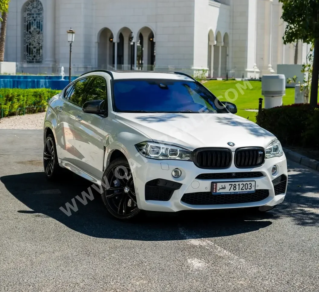 BMW  X-Series  X6  2017  Automatic  90,000 Km  6 Cylinder  Four Wheel Drive (4WD)  SUV  White