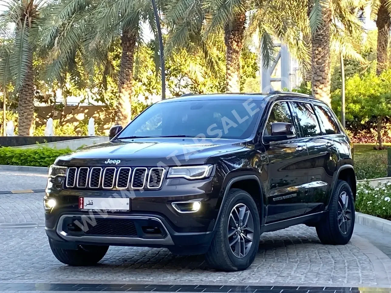 Jeep  Grand Cherokee  Limited  2017  Automatic  151,000 Km  6 Cylinder  Four Wheel Drive (4WD)  SUV  Brown