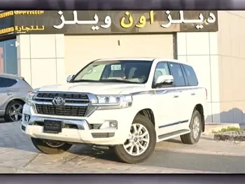 Toyota  Land Cruiser  GXR - Limited  2021  Automatic  90,000 Km  8 Cylinder  Four Wheel Drive (4WD)  SUV  White  With Warranty