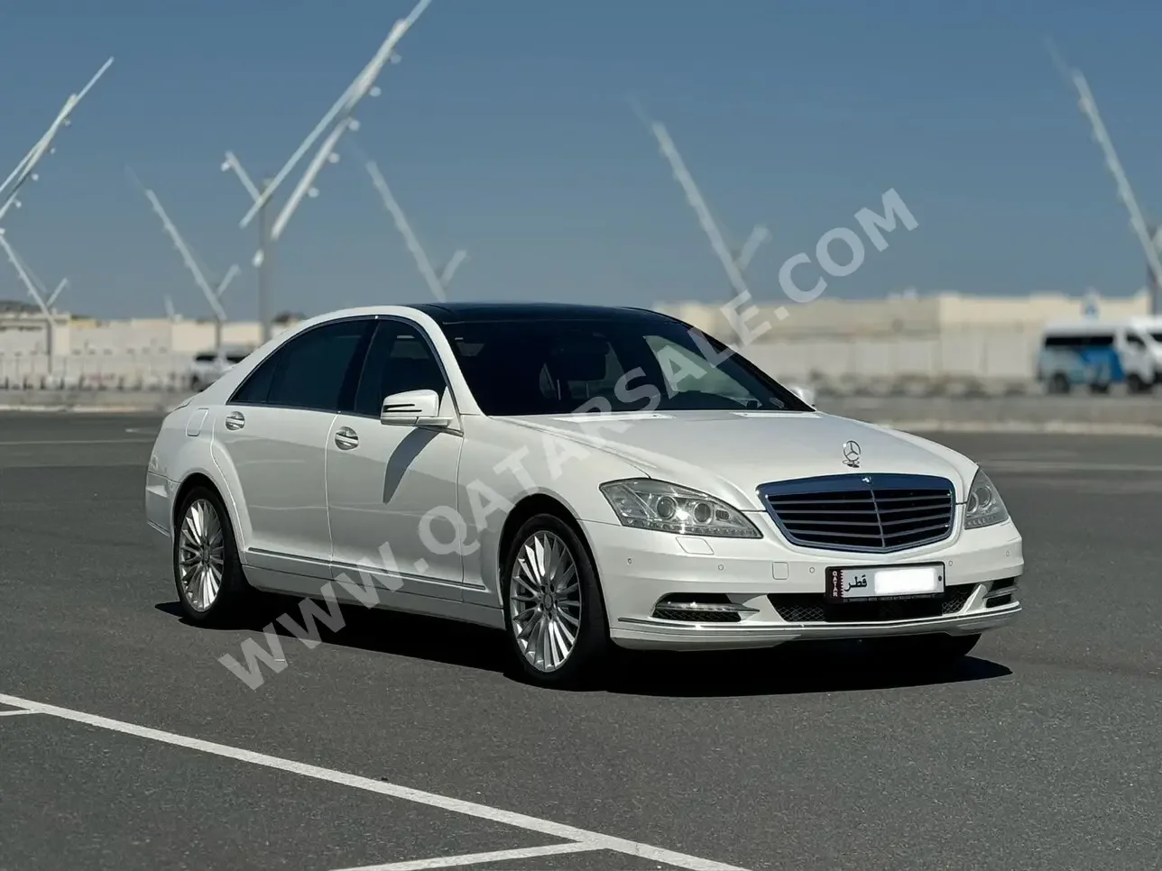 Mercedes-Benz  S-Class  300  2013  Automatic  71,000 Km  6 Cylinder  Rear Wheel Drive (RWD)  Sedan  White