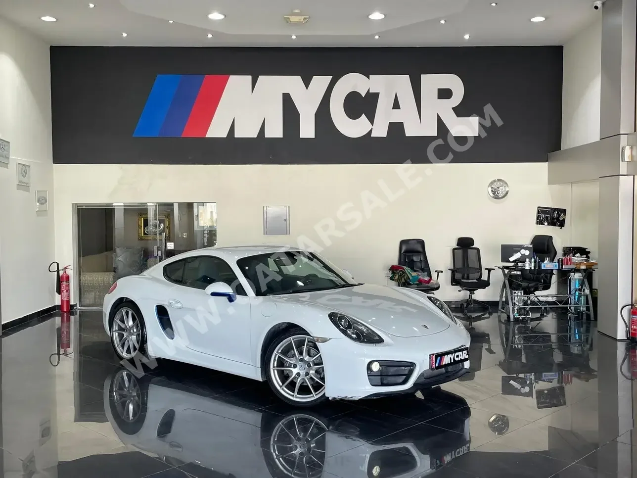 Porsche  Cayman  2015  Automatic  75,000 Km  6 Cylinder  Rear Wheel Drive (RWD)  Coupe / Sport  White