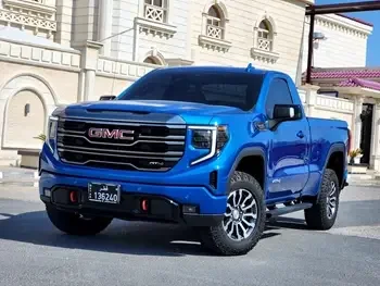  GMC  Sierra  AT4  2022  Automatic  5,000 Km  8 Cylinder  Four Wheel Drive (4WD)  Pick Up  Blue  With Warranty