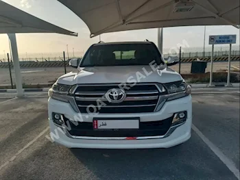 Toyota  Land Cruiser  GXR- Grand Touring  2019  Automatic  60,200 Km  6 Cylinder  Four Wheel Drive (4WD)  SUV  White