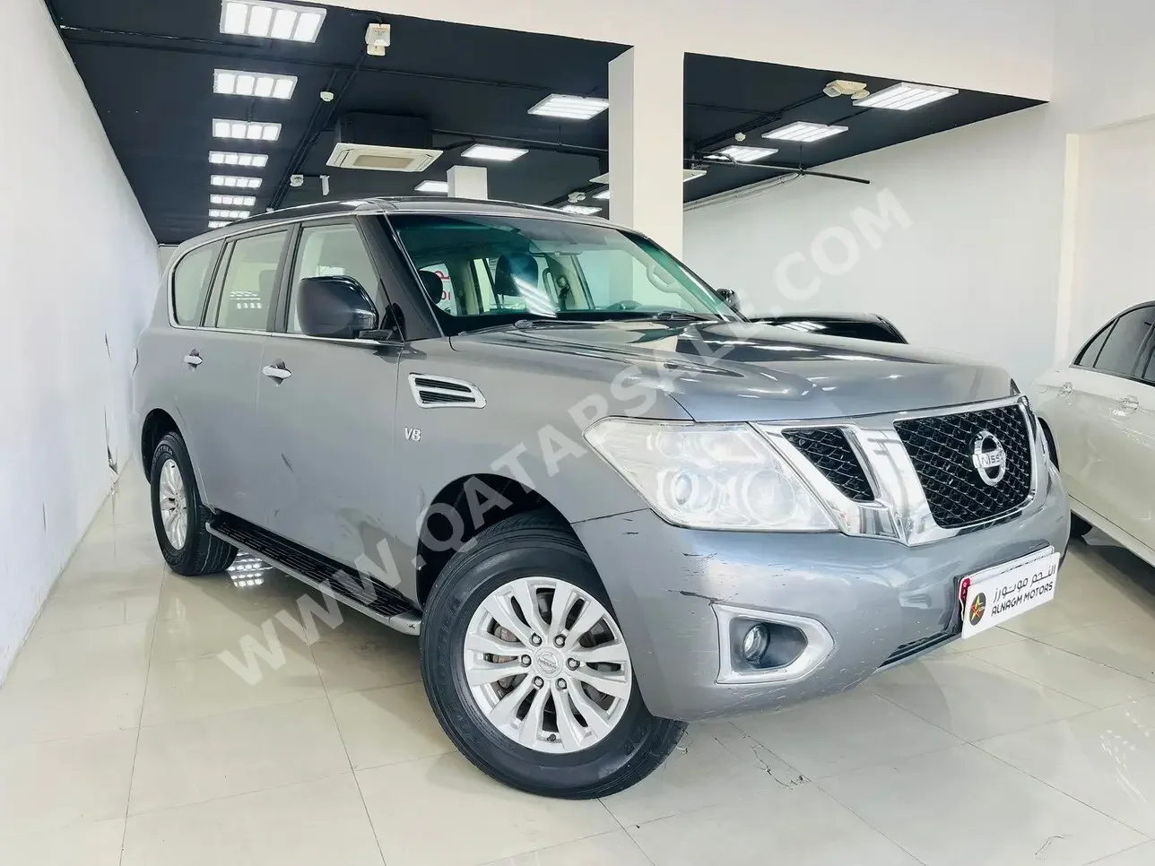 Nissan  Patrol  XE  2014  Automatic  192,000 Km  6 Cylinder  Four Wheel Drive (4WD)  SUV  Gray