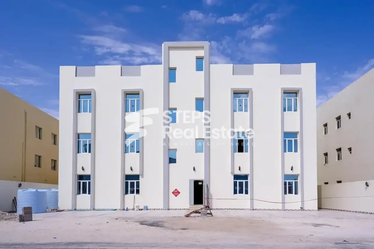 Buildings, Towers & Compounds - Commercial  - Al Wakrah  - Barkit Al Awamer  For Rent