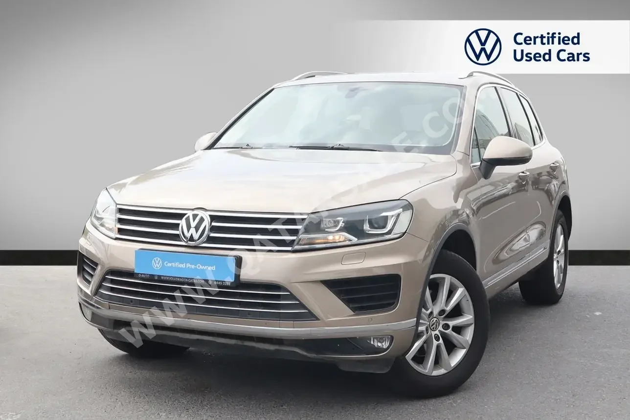 Volkswagen  Touareg  2016  Automatic  109,000 Km  6 Cylinder  All Wheel Drive (AWD)  SUV  Gold