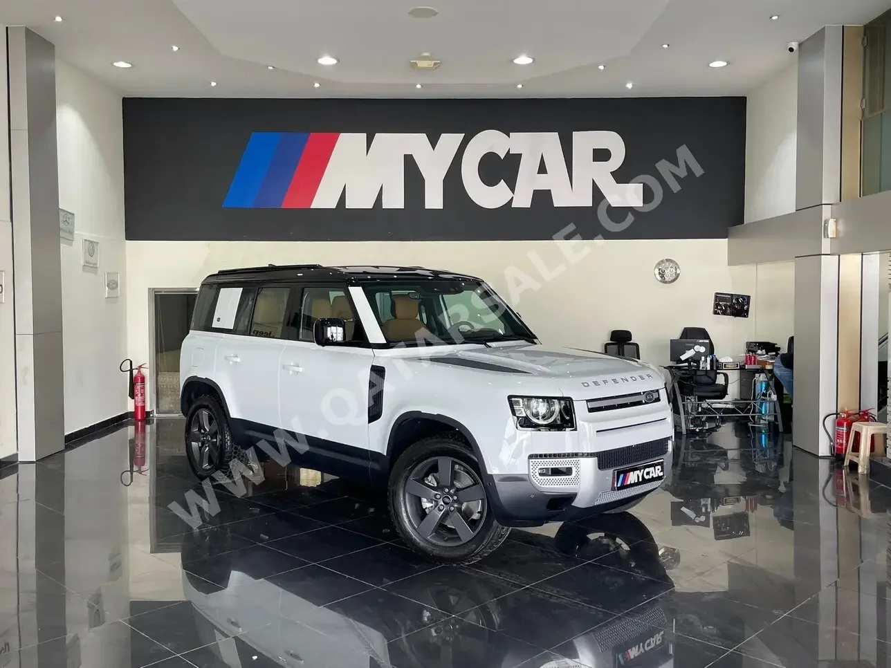 Land Rover  Defender  110 SE  2024  Automatic  0 Km  4 Cylinder  Four Wheel Drive (4WD)  SUV  White  With Warranty