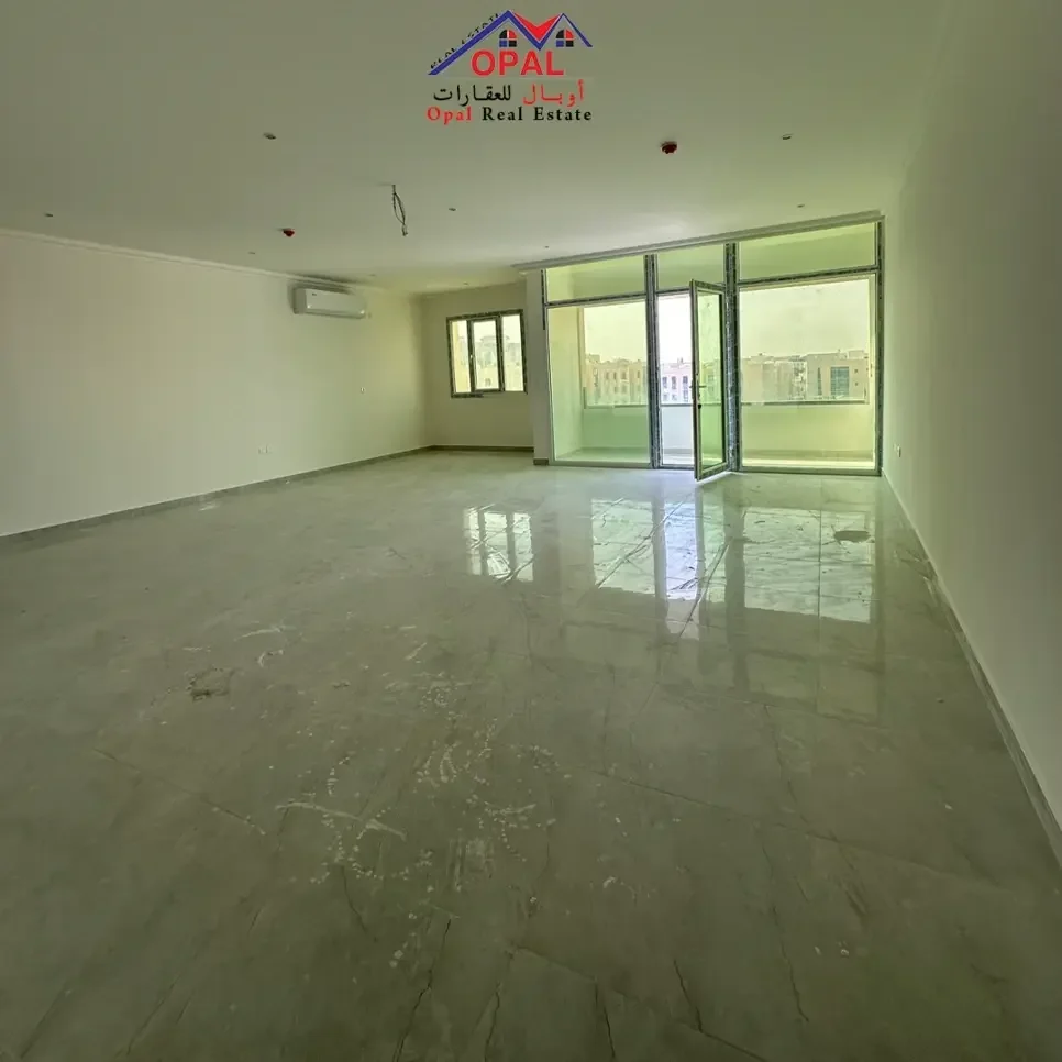 1 Bedrooms  Apartment  For Rent  Doha -  Al Sadd  Semi Furnished