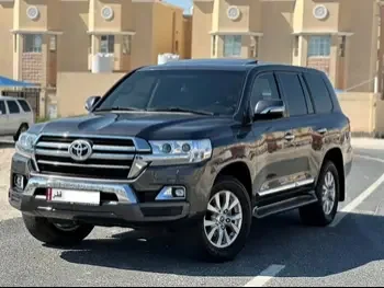 Toyota  Land Cruiser  GXR  2020  Automatic  37,000 Km  6 Cylinder  Four Wheel Drive (4WD)  SUV  Gray  With Warranty