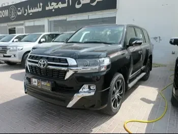 Toyota  Land Cruiser  GXR- Grand Touring  2021  Automatic  0 Km  6 Cylinder  Four Wheel Drive (4WD)  SUV  Black  With Warranty