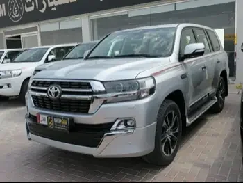 Toyota  Land Cruiser  GXR- Grand Touring  2021  Automatic  0 Km  6 Cylinder  Four Wheel Drive (4WD)  SUV  Silver  With Warranty