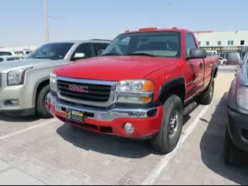 GMC  Sierra  2500 HD  2002  Manual  282,000 Km  8 Cylinder  Four Wheel Drive (4WD)  Pick Up  Red
