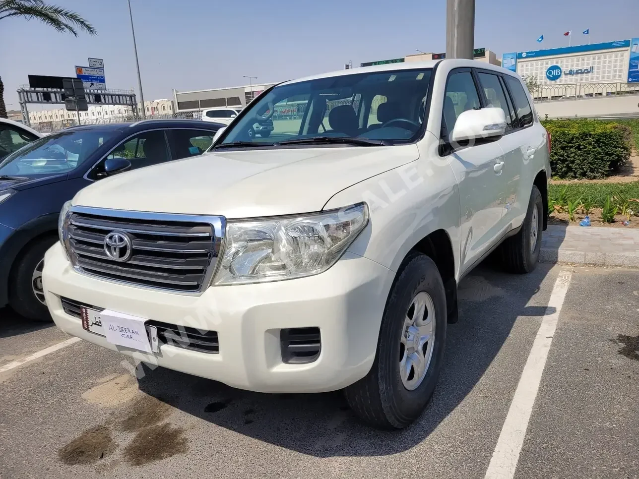 Toyota  Land Cruiser  G  2012  Automatic  31,000 Km  6 Cylinder  Four Wheel Drive (4WD)  SUV  White