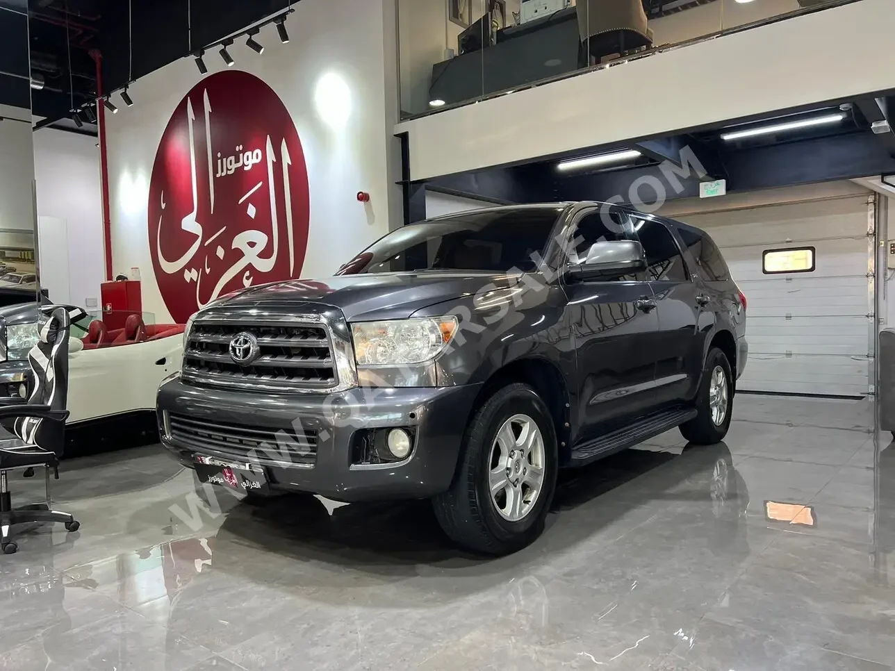  Toyota  Sequoia  2015  Automatic  256,000 Km  8 Cylinder  Four Wheel Drive (4WD)  SUV  Gray  With Warranty