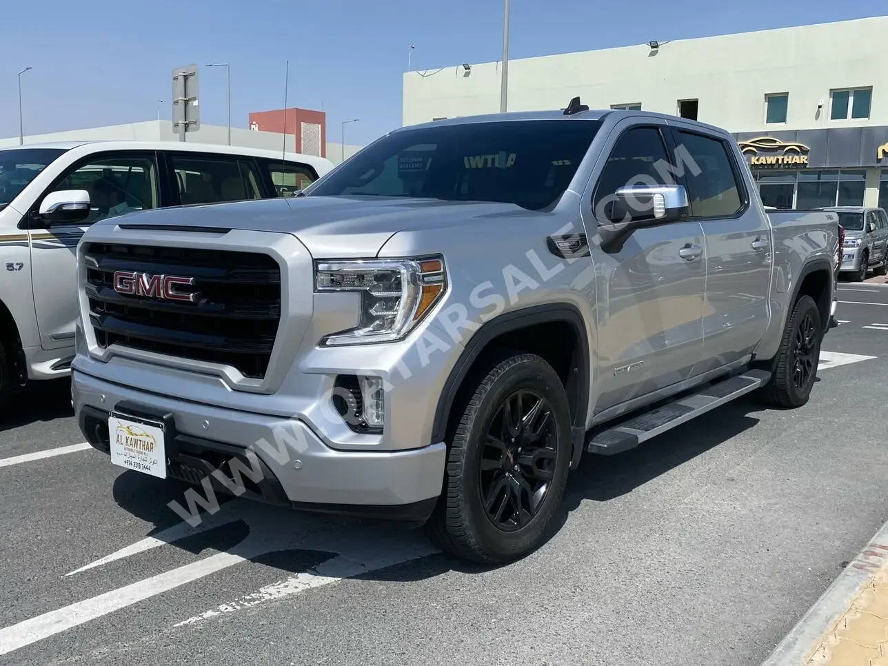 GMC  Sierra  Elevation  2021  Automatic  106,000 Km  8 Cylinder  Four Wheel Drive (4WD)  Pick Up  Silver